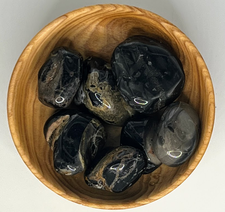 onyx crystal tumbled