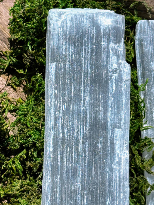 rough selenite up-close
