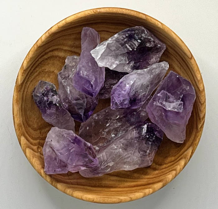 purple amethyst crystal points